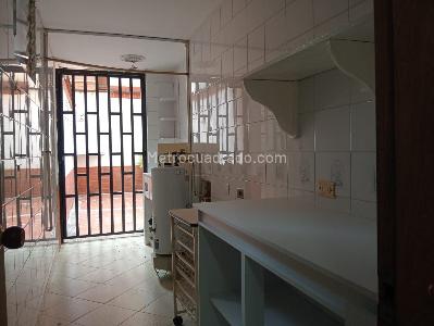 Apartamento de 3 alcobas en arriendo en Laureles, Medellín, 200 m² · foto 17 de 17