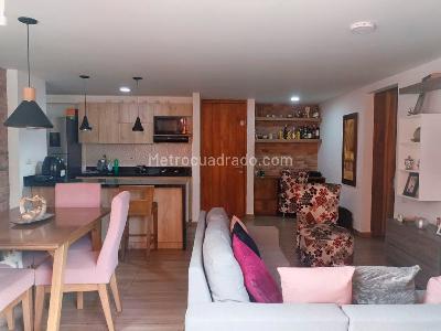 Apartamento de 3 alcobas en venta en Belen, Medellín, 80 m² · foto 4 de 15
