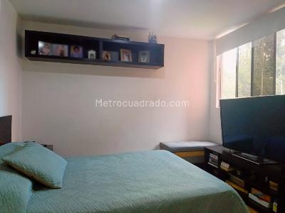 Apartamento de 3 alcobas en venta en Belen, Medellín, 80 m² · foto 8 de 15