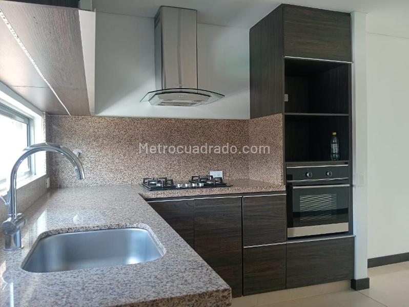 Spacious 3BR Apartment with Modern Amenities in Laureles - 8