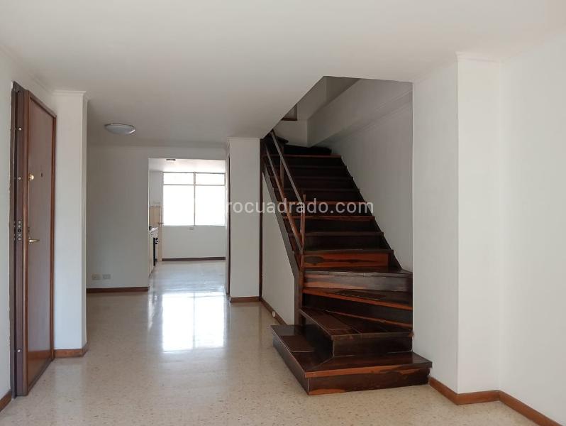 2BR Apartment for Rent in Laureles with 3 Baths & 2 Levels