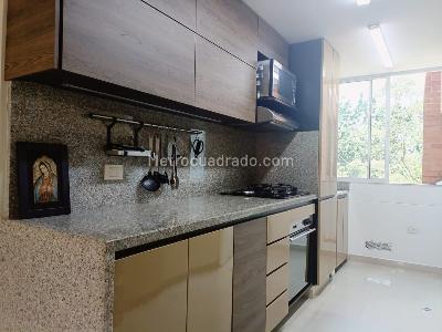 Apartamento de 3 alcobas en venta en Belen, Medellín, 85 m² · foto 4 de 15