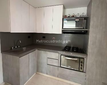 Apartamento de 3 alcobas en venta en Belen, Medellín, 82 m² · foto 4 de 13