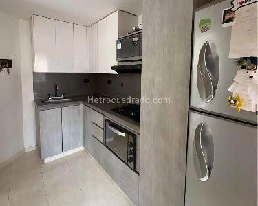 Apartamento de 3 alcobas en venta en Belen, Medellín, 82 m² · foto 5 de 13