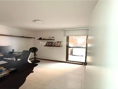 Apartamento de 3 alcobas en venta en Belen, Medellín, 82 m² · foto 8 de 13