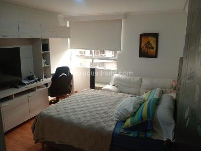 Apartamento de 3 alcobas en venta en Laureles, Medellín, 157 m² · foto 13 de 17