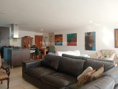 Apartamento de 3 alcobas en venta en Laureles, Medellín, 157 m² · foto 3 de 17