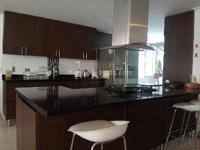 Apartamento de 3 alcobas en venta en Laureles, Medellín, 157 m² · foto 6 de 17