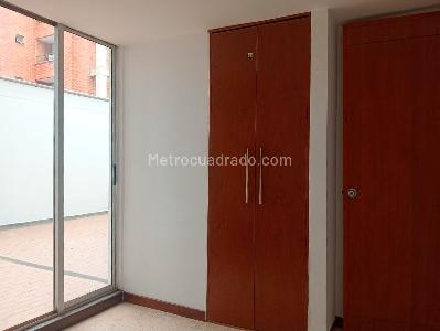 Apartamento de 3 alcobas en venta en Laureles, Medellín, 76 m² · foto 11 de 15