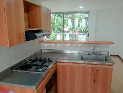 Apartamento de 3 alcobas en venta en Laureles, Medellín, 76 m² · foto 5 de 15