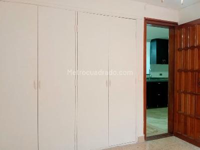 Apartamento de 2 alcobas en venta en Laureles, Medellín, 68 m² · foto 12 de 14
