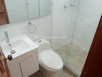 Apartamento de 2 alcobas en venta en Laureles, Medellín, 68 m² · foto 13 de 14