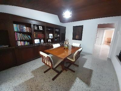 Casa de 4 alcobas en arriendo en Laureles, Medellín, 550 m² · foto 13 de 19