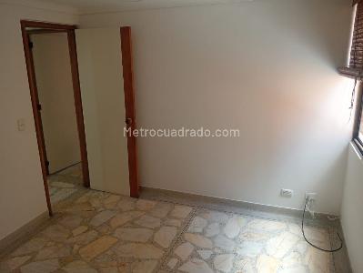 Apartamento de 3 alcobas en venta en Laureles, Medellín, 135 m² · foto 10 de 13
