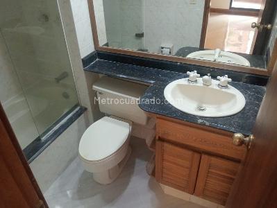 Apartamento de 3 alcobas en arriendo en Laureles, Medellín, 154 m² · foto 12 de 15