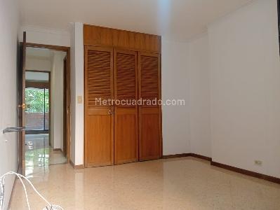 Apartamento de 3 alcobas en arriendo en Laureles, Medellín, 154 m² · foto 8 de 15