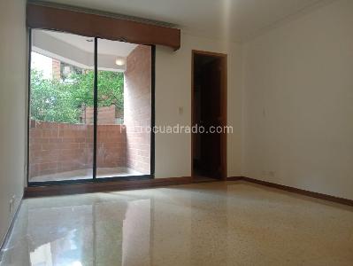 Apartamento de 3 alcobas en arriendo en Laureles, Medellín, 154 m² · foto 9 de 15