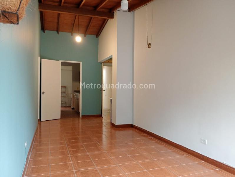 2BR Apartment Near Laureles Amenities - 4