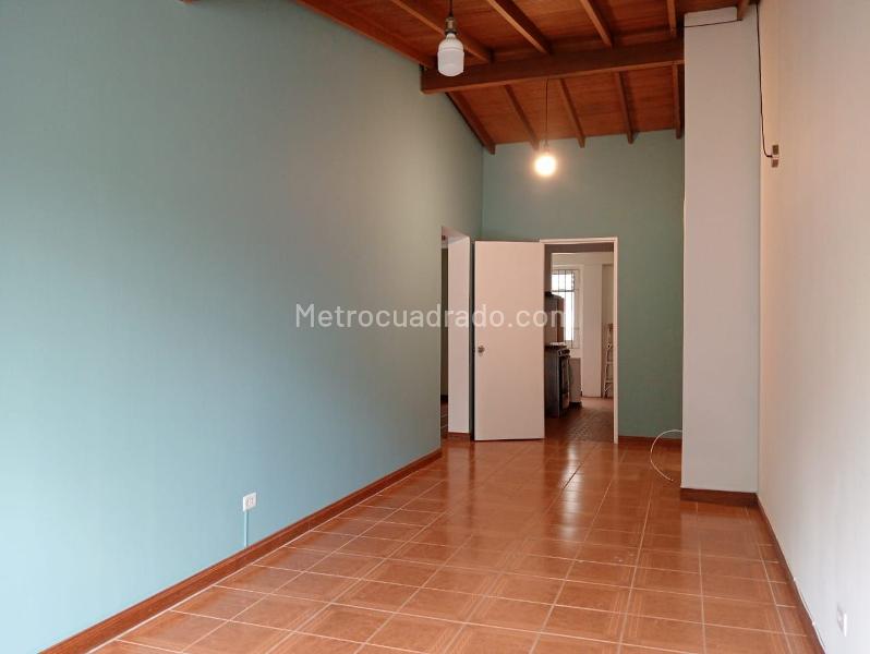 2BR Apartment Near Laureles Amenities - 5