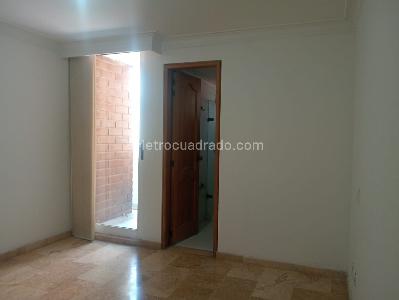 Apartamento en venta en Laureles, Medellín · foto 11 de 17