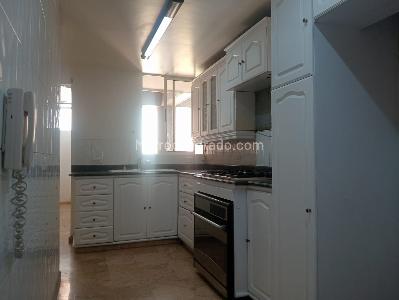 Apartamento en venta en Laureles, Medellín · foto 3 de 17
