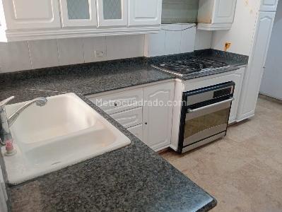 Apartamento en venta en Laureles, Medellín · foto 6 de 17