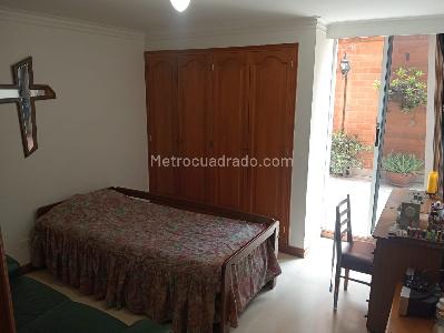 Apartamento de 3 alcobas en venta en Laureles, Medellín, 176 m² · foto 13 de 16