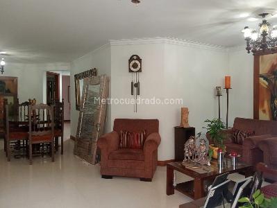 Apartamento de 3 alcobas en venta en Laureles, Medellín, 176 m² · foto 5 de 16