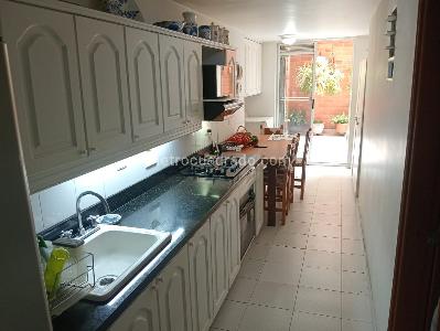 Apartamento de 3 alcobas en venta en Laureles, Medellín, 176 m² · foto 6 de 16