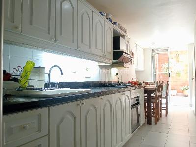 Apartamento de 3 alcobas en venta en Laureles, Medellín, 176 m² · foto 7 de 16
