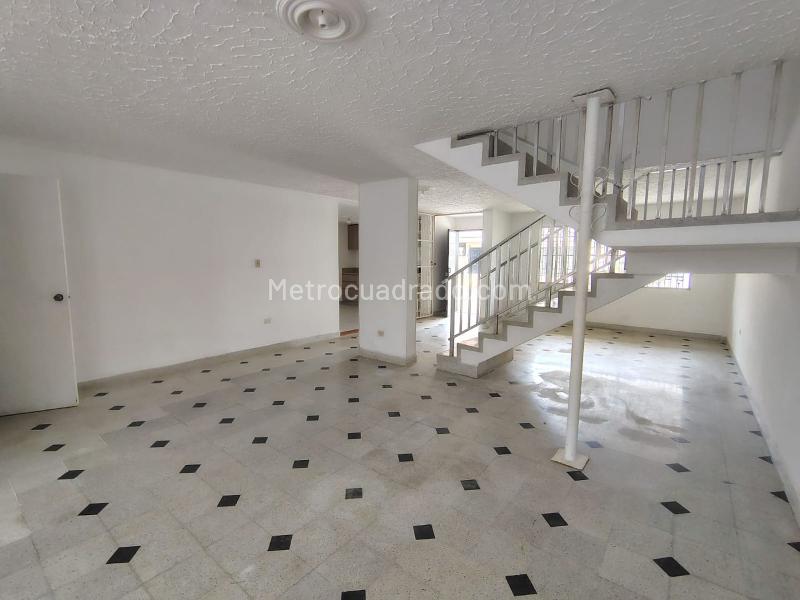 Bodega en Arriendo, LAS ACACIAS, Medellín - Widok 3