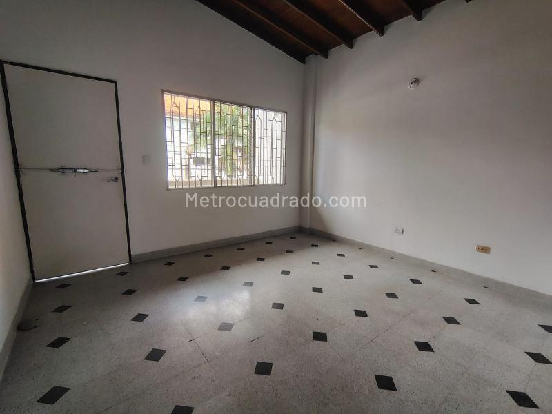 Bodega en Arriendo, LAS ACACIAS, Medellín - Więcej