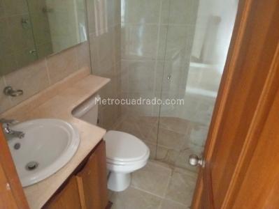 Apartamento de 3 alcobas en venta en Laureles, Medellín, 135 m² · foto 16 de 17