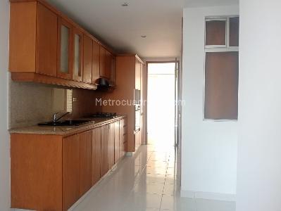 Apartamento de 3 alcobas en venta en Laureles, Medellín, 135 m² · foto 6 de 17