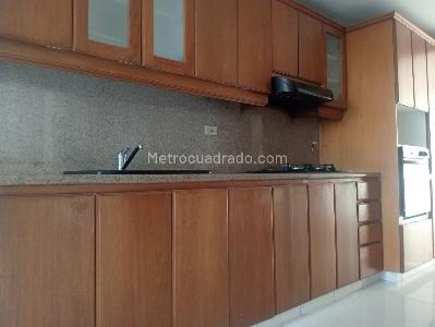 Apartamento de 3 alcobas en venta en Laureles, Medellín, 135 m² · foto 7 de 17