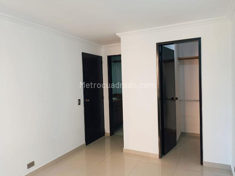 3BR Apartment with Pool in Belen Loma de los Bernal - 9