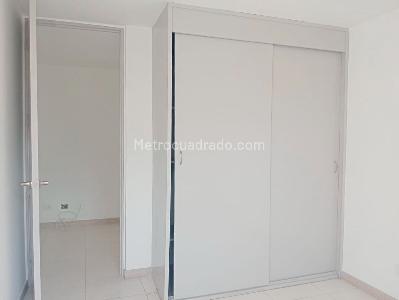 Apartamento de 3 alcobas en venta en Laureles, Medellín, 87 m² · foto 15 de 17
