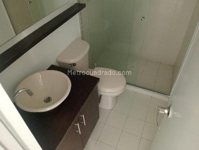 Apartamento de 3 alcobas en venta en Laureles, Medellín, 87 m² · foto 16 de 17