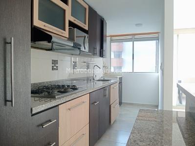 Apartamento de 3 alcobas en venta en Laureles, Medellín, 87 m² · foto 6 de 17