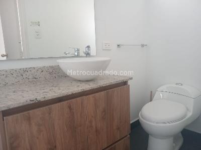 Apartamento de 4 alcobas en venta en Laureles, Medellín, 212 m² · foto 15 de 15