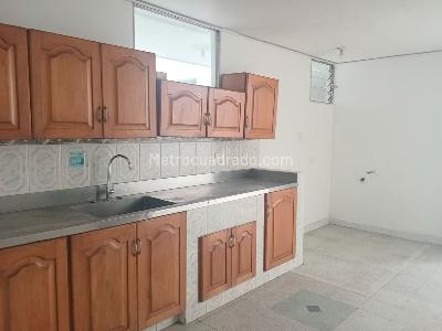 Apartamento de 4 alcobas en venta en Laureles, Medellín, 212 m² · foto 3 de 15
