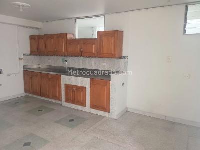 Apartamento de 4 alcobas en venta en Laureles, Medellín, 212 m² · foto 4 de 15