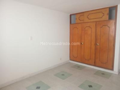 Apartamento de 4 alcobas en venta en Laureles, Medellín, 212 m² · foto 9 de 15