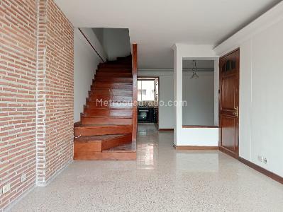 Apartamento de 3 alcobas en arriendo en Conquistadores, Medellín, 110 m² · foto 2 de 12
