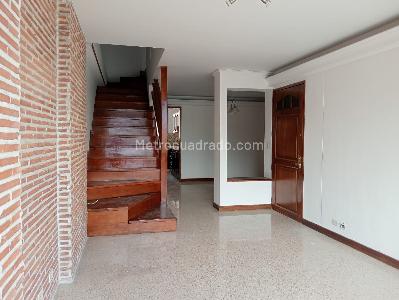 Apartamento de 3 alcobas en arriendo en Conquistadores, Medellín, 110 m² · foto 3 de 12