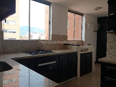 Apartamento de 3 alcobas en arriendo en Conquistadores, Medellín, 110 m² · foto 5 de 12