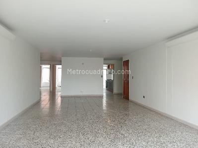 Apartamento de 3 alcobas en venta en Laureles, Medellín, 168 m² · foto 4 de 20