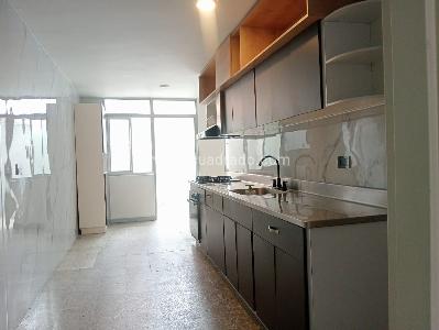 Apartamento de 3 alcobas en venta en Laureles, Medellín, 168 m² · foto 8 de 20