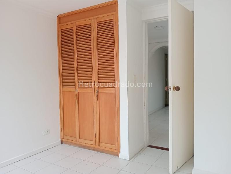 2BR Exterior Apartment for Rent in Laureles with Balcony - 8