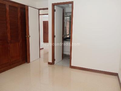 Apartamento en venta en Laureles, Medellín · foto 13 de 16